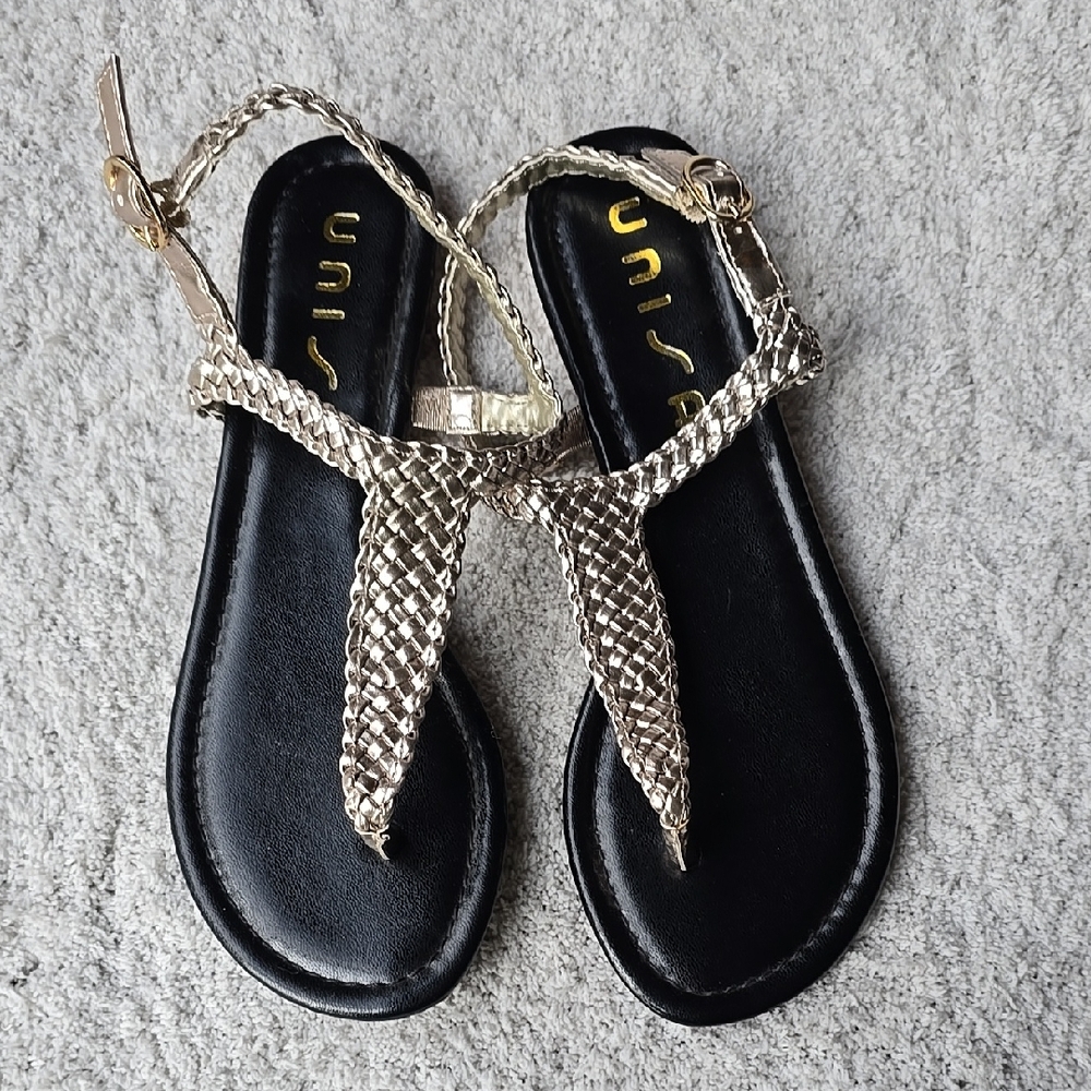 Unisa Women's Black and Gold Sandals